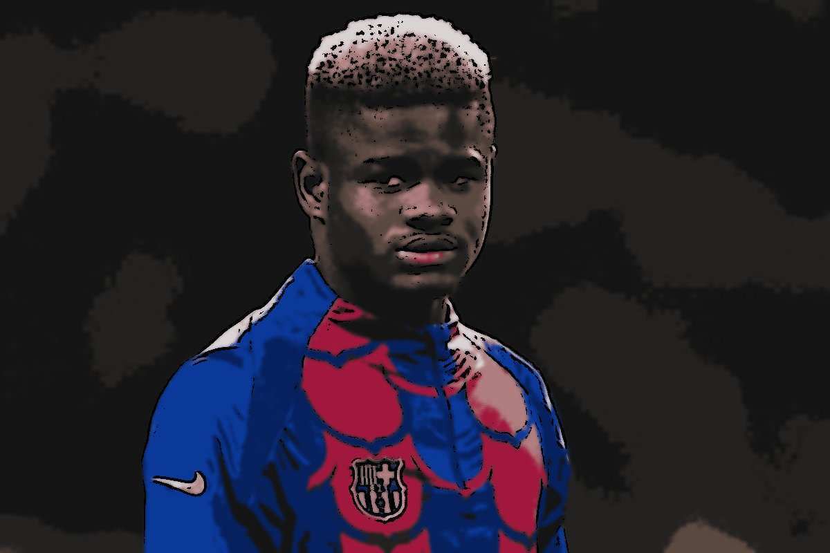 Signo oficial de Cremonese Rennes centro-back Mikayil...